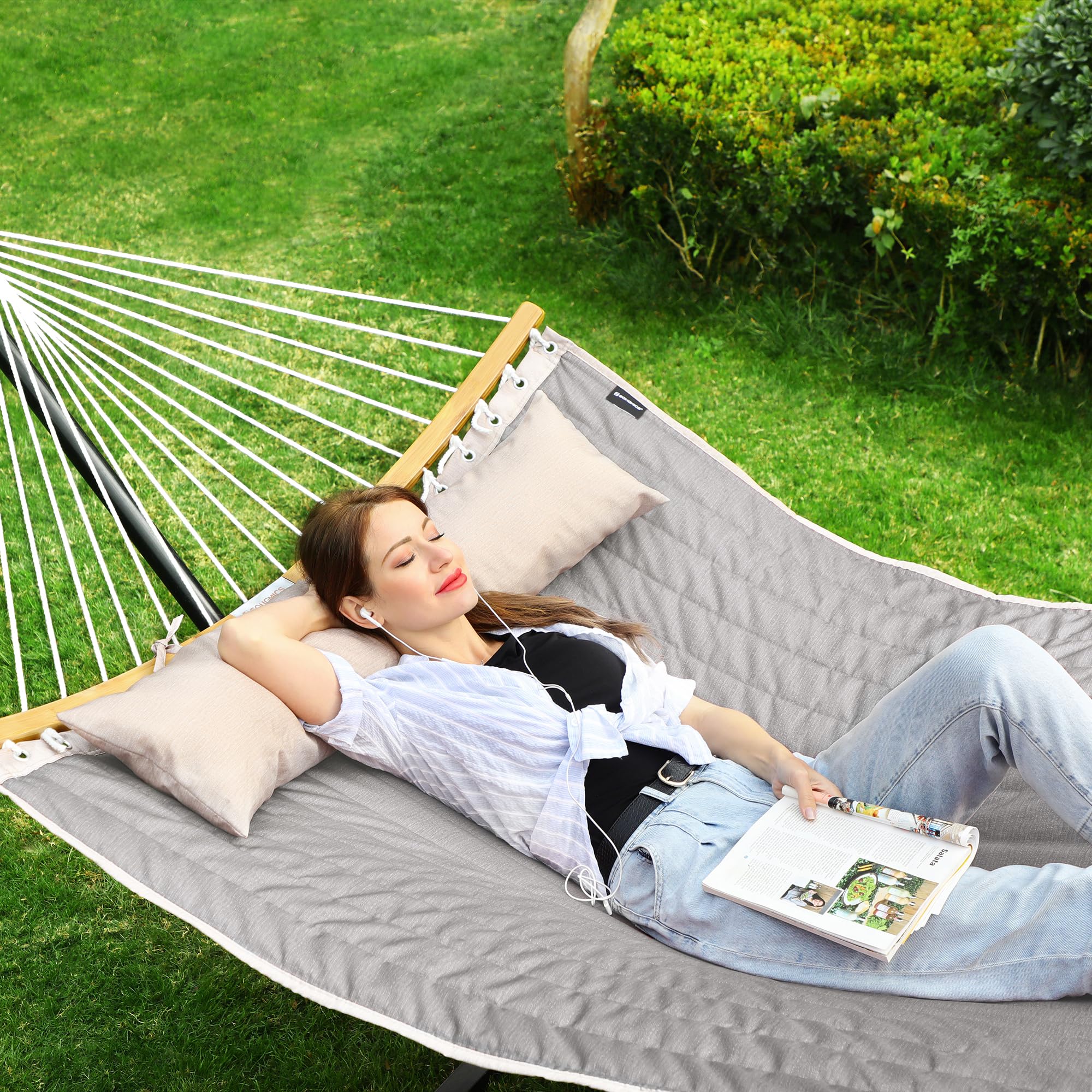 Amazon.com : SONGMICS Hammock, Quilted Hammock with Curved Bamboo
